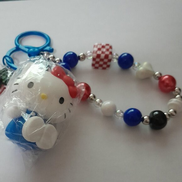 Hello Kitty Sanrio Bag/Keychain/Bracelet - Picture 1 of 3